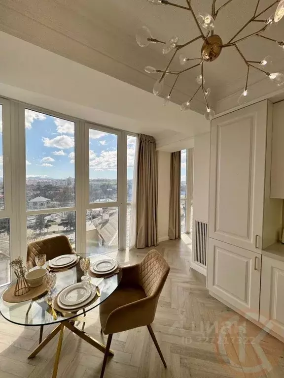 3-к кв. Крым, Симферополь просп. Победы, 36 (93.6 м) - Фото 1