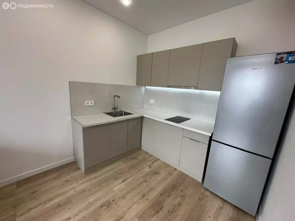 Квартира-студия: Екатеринбург, Сибирский тракт, 24А (23.8 м) - Фото 0
