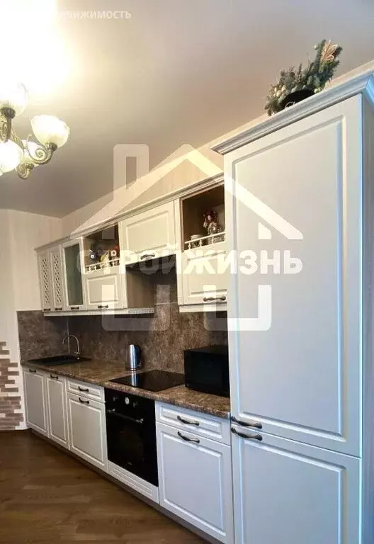 2-комнатная квартира: Екатеринбург, улица Бажова, 68 (67 м) - Фото 0