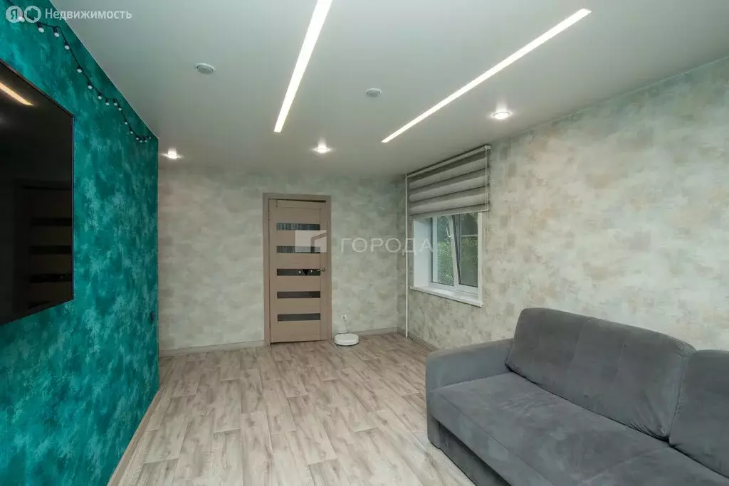 3-комнатная квартира: Новокузнецк, улица Кирова, 78 (57.8 м) - Фото 2