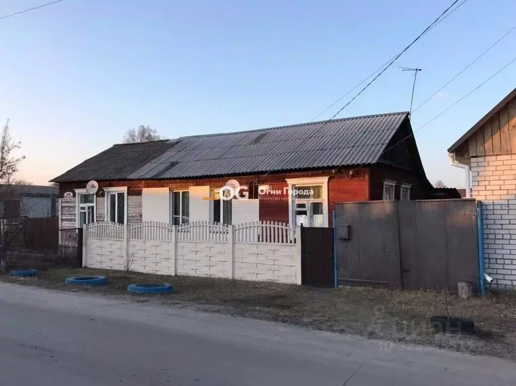 2-к кв. Брянская область, Брянск ул. Победы, 11 (27.5 м) - Фото 1