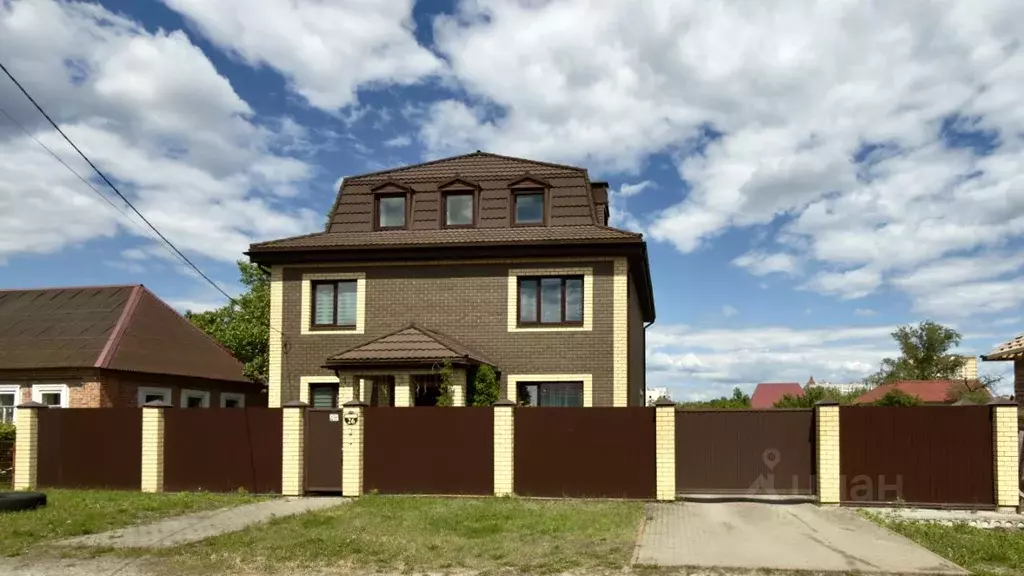 Дом в Брянская область, Брянск ул. Крупской, 26 (320 м) - Фото 1