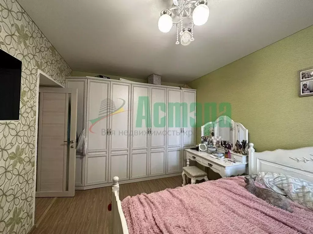 2-к кв. Забайкальский край, Чита Царский мкр, 5 (65.0 м) - Фото 0