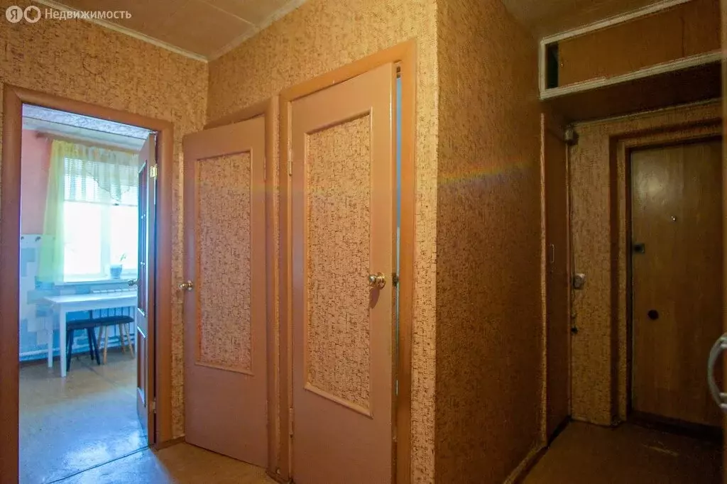 3-комнатная квартира: Камышлов, улица Строителей, 60 (65.6 м) - Фото 1