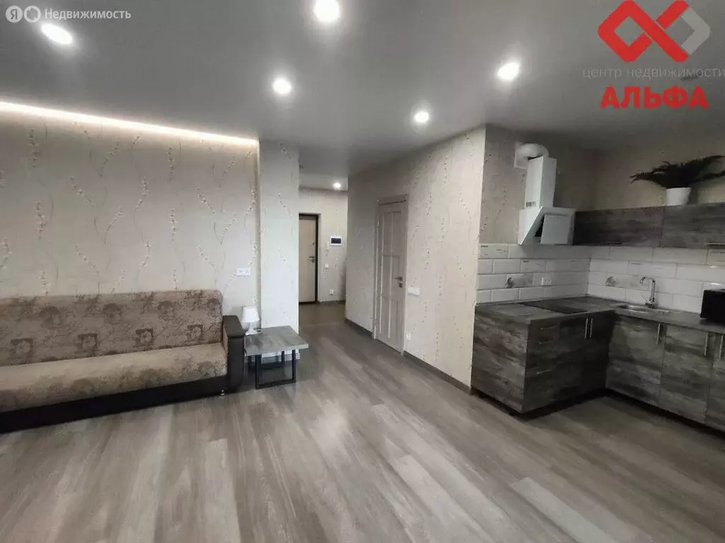 3-комнатная квартира: Киров, Октябрьский проспект, 117 (55.5 м) - Фото 1