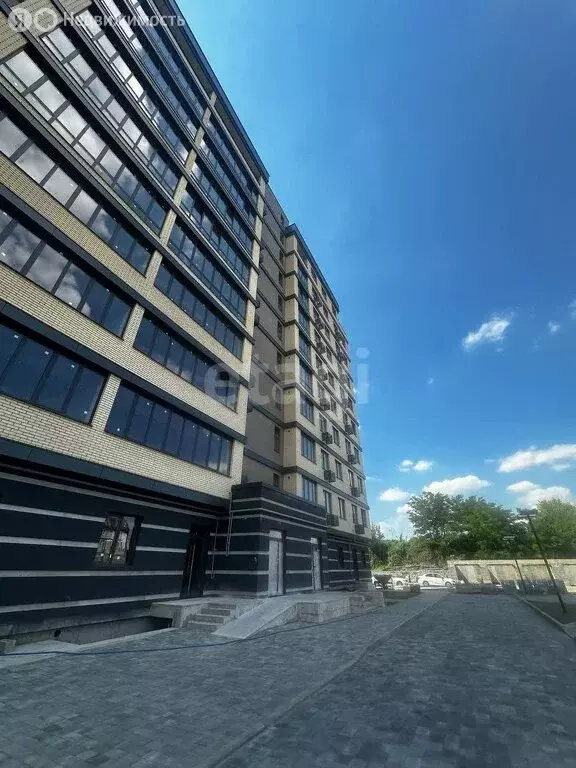 3-комнатная квартира: Владикавказ, Курская улица, 1 (78 м) - Фото 0