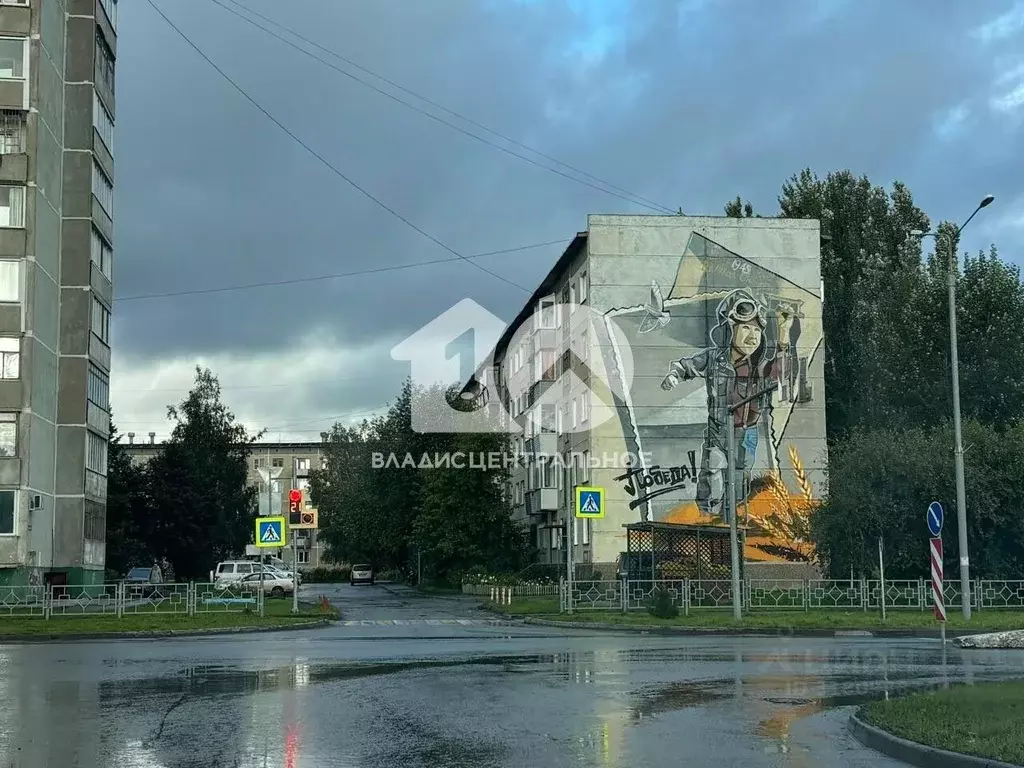 3-к кв. Новосибирская область, Бердск Лунная ул., 17 (56.0 м) - Фото 0