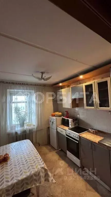 3-к кв. Тюменская область, Тюмень Ялуторовская ул., 23 (65.7 м) - Фото 0