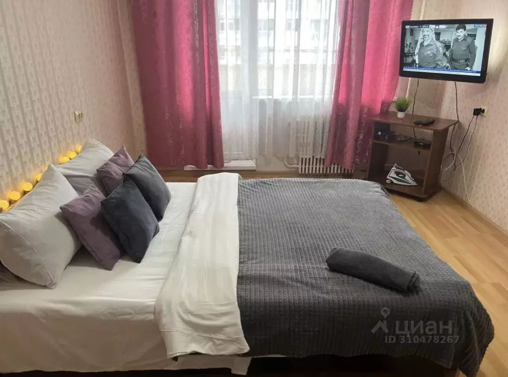 1-к кв. Белгородская область, Белгород Гостенская ул., 7 (40.0 м) - Фото 0