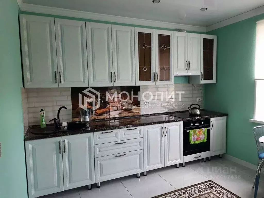 2-к кв. Белгородская область, Старый Оскол Центральный мкр, 1 (68.0 м) - Фото 1