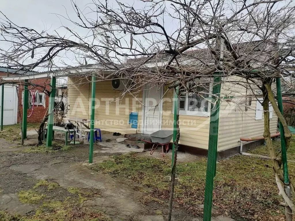 Дом в Краснодарский край, Северский район, Ильское городское ., Купить дом  Ильский, Северский район, ID объекта - 50011561982