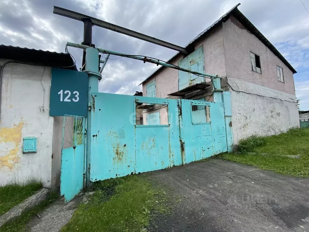 Склад в Кемеровская область, Междуреченск Чебалсинская ул., 123 (1500 ... - Фото 0