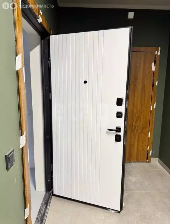 2-комнатная квартира: Тюмень, улица Игоря Комиссарова, 7 (54 м) - Фото 2