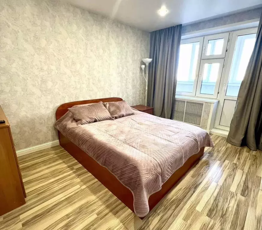 2-к кв. Татарстан, Казань ул. Хайдара Бигичева, 13а (50.0 м) - Фото 0