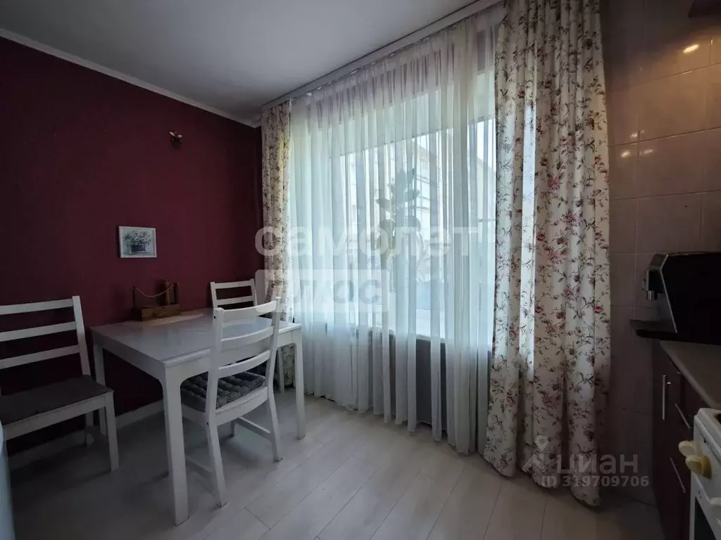 4-к кв. Новгородская область, Великий Новгород ул. Рахманинова, 1 ... - Фото 1