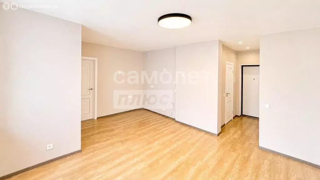 3-комнатная квартира: Уфа, улица Сержанта Пашкова, 5 (56 м) - Фото 2