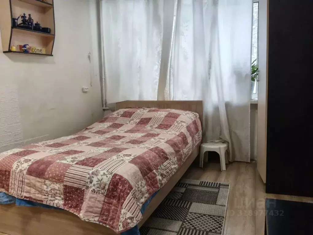 2-к кв. Ленинградская область, Луга просп. Кирова, 87 (41.0 м) - Фото 0