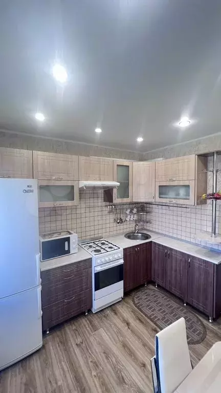 2-к. квартира, 59 м, 7/10 эт. - Фото 1