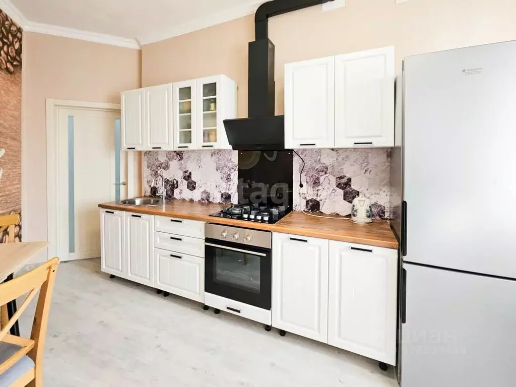 2-к кв. Ханты-Мансийский АО, Ханты-Мансийск Ледовая ул., 19 (82.0 м) - Фото 1