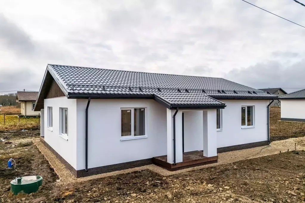 Дом в Ленинградская область, Ломоносовский район, Лопухинское с/пос, ... - Фото 1