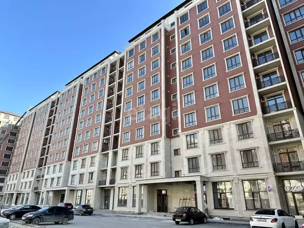 2-к кв. Дагестан, Махачкала ул. Газпромная, 15к8 (82.2 м) - Фото 0