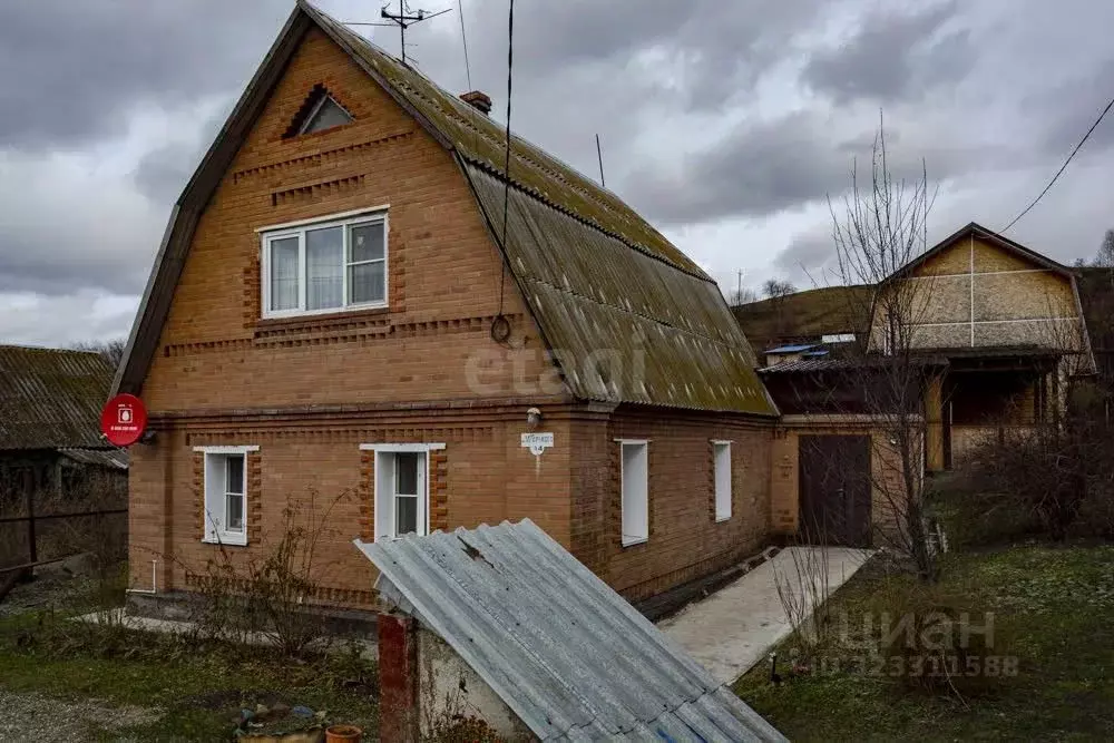 Дом в Кемеровская область, Осинники ул. М. Горького, 94 (98 м) - Фото 1