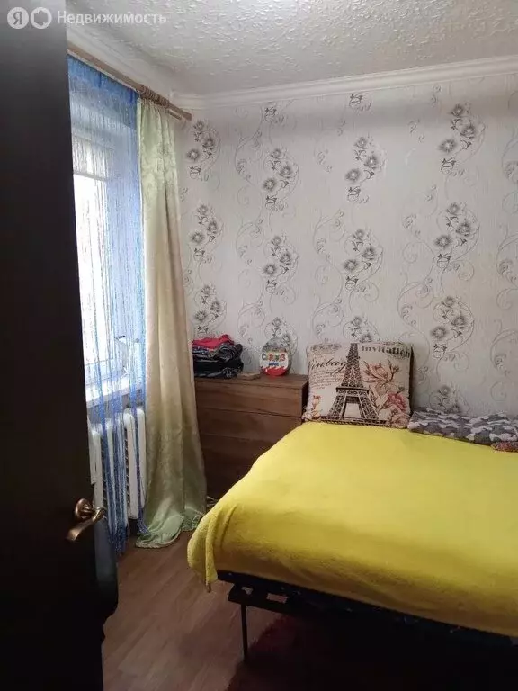 4-комнатная квартира: Керчь, улица Кирова, 65 (62 м) - Фото 1
