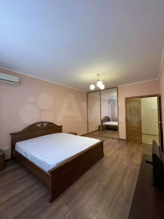 1-к. квартира, 50 м, 6/9 эт. - Фото 0