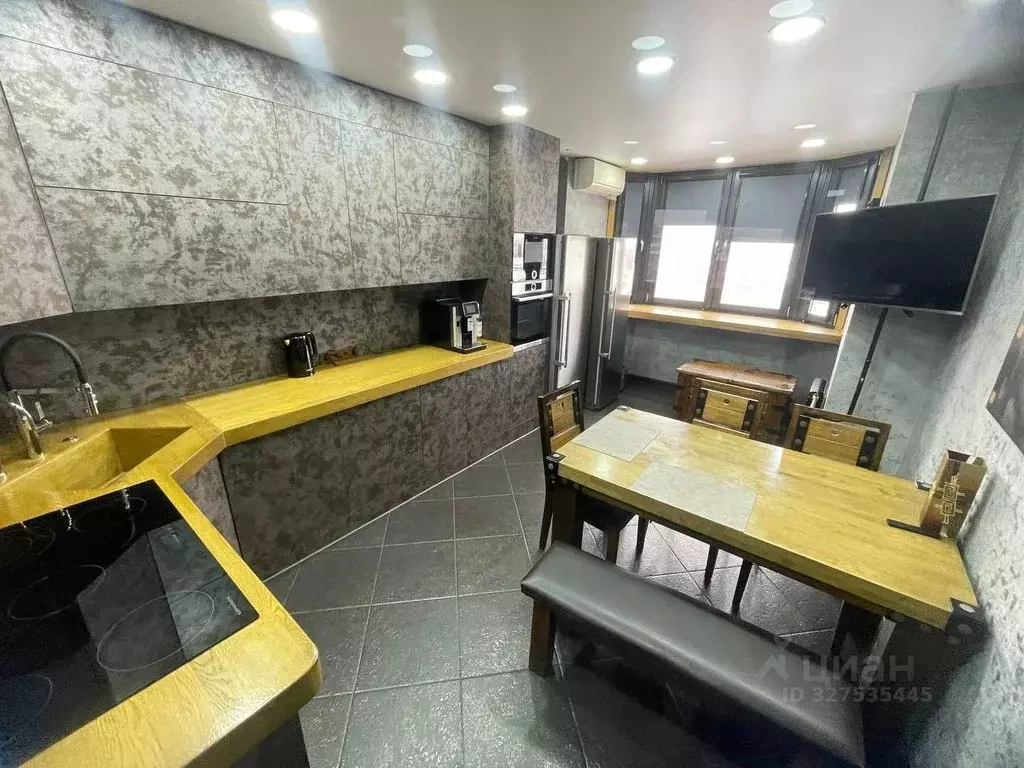 2-к кв. Московская область, Щелково ул. Чкаловская, 10 (74.0 м) - Фото 1