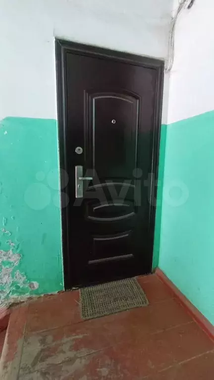 Комната 11,8 м в 3-к., 1/5 эт. - Фото 1
