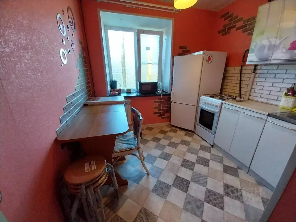 2-к кв. Ленинградская область, Сосновый Бор Солнечная ул., 30 (48.0 м) - Фото 2