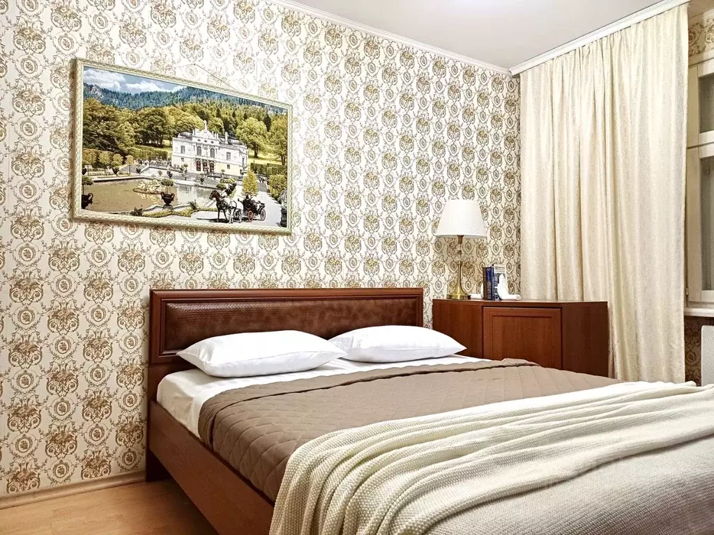 1-к кв. Свердловская область, Екатеринбург ул. Парниковая, 1 (35.0 м) - Фото 1