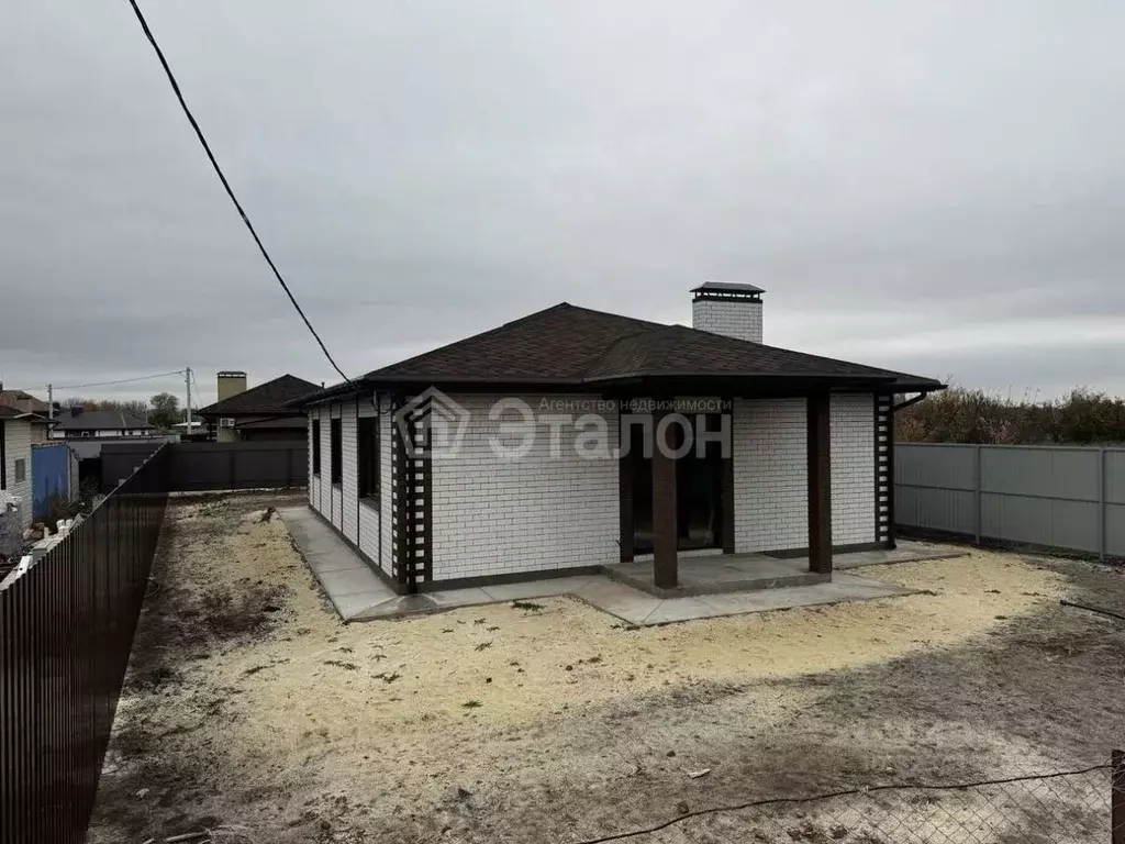 Дом в Волгоградская область, Краснослободск Среднеахтубинский район, ... - Фото 1