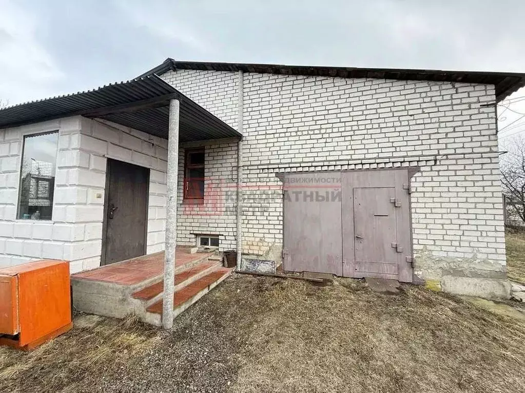 Дом в Белгородская область, Старооскольский городской округ, с. ... - Фото 1
