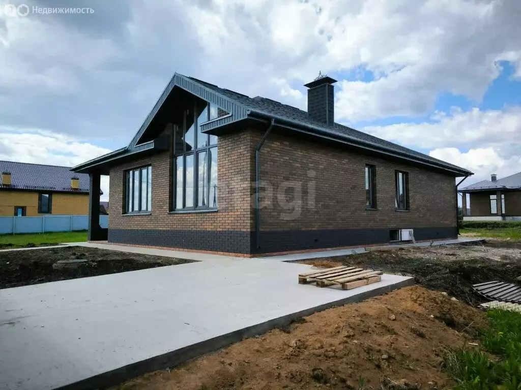 Дом в Тукаевский район, деревня Азьмушкино, микрорайон Подсолнухи, ... - Фото 0
