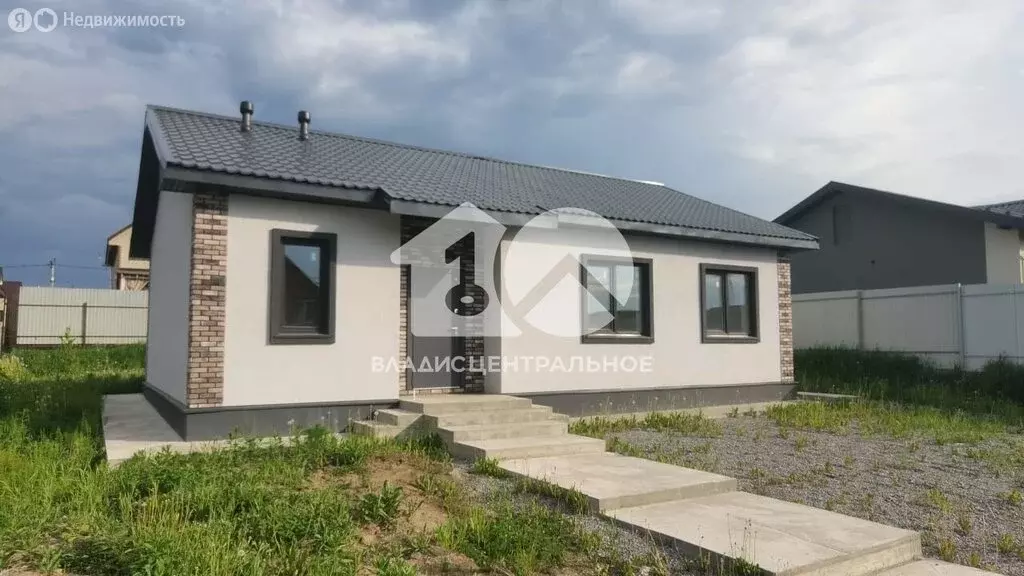 Дом в Каменский сельсовет, микрорайон Гармония, 11-я улица, 28 (103 м) - Фото 1