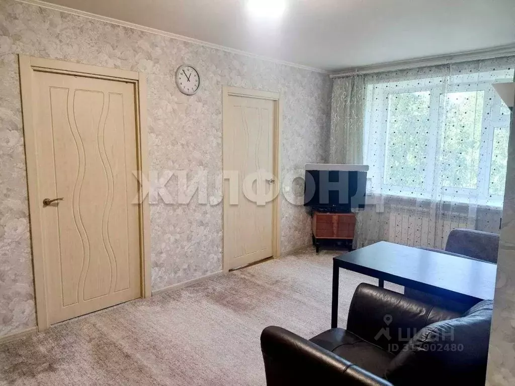 4-к кв. Новосибирская область, Новосибирск Широкая ул., 7 (61.4 м) - Фото 0