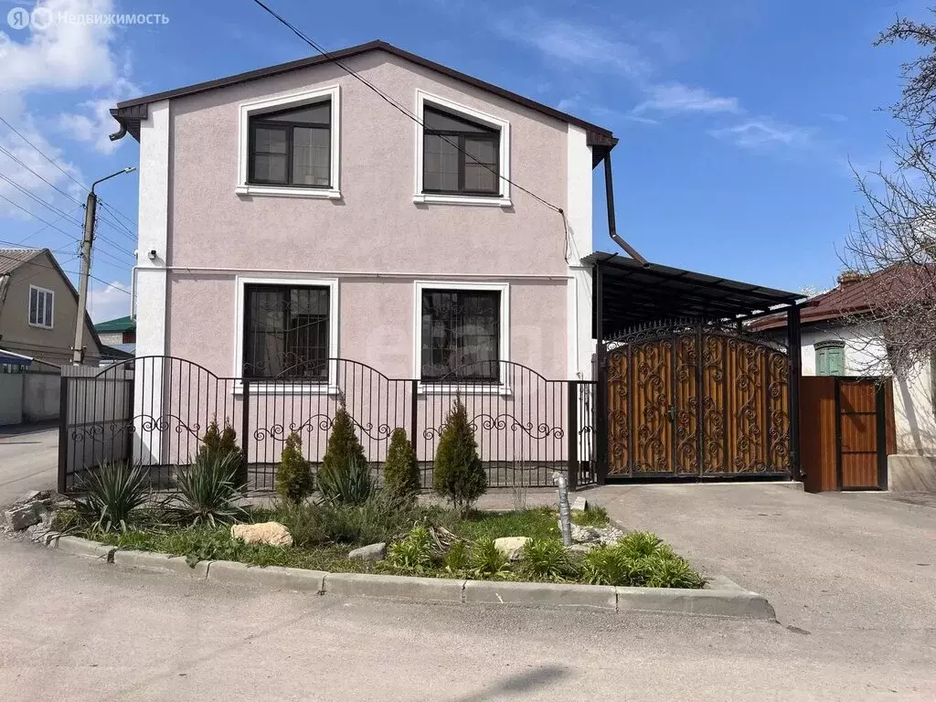 Дом в Ессентуки, улица Гагарина (158.4 м) - Фото 1