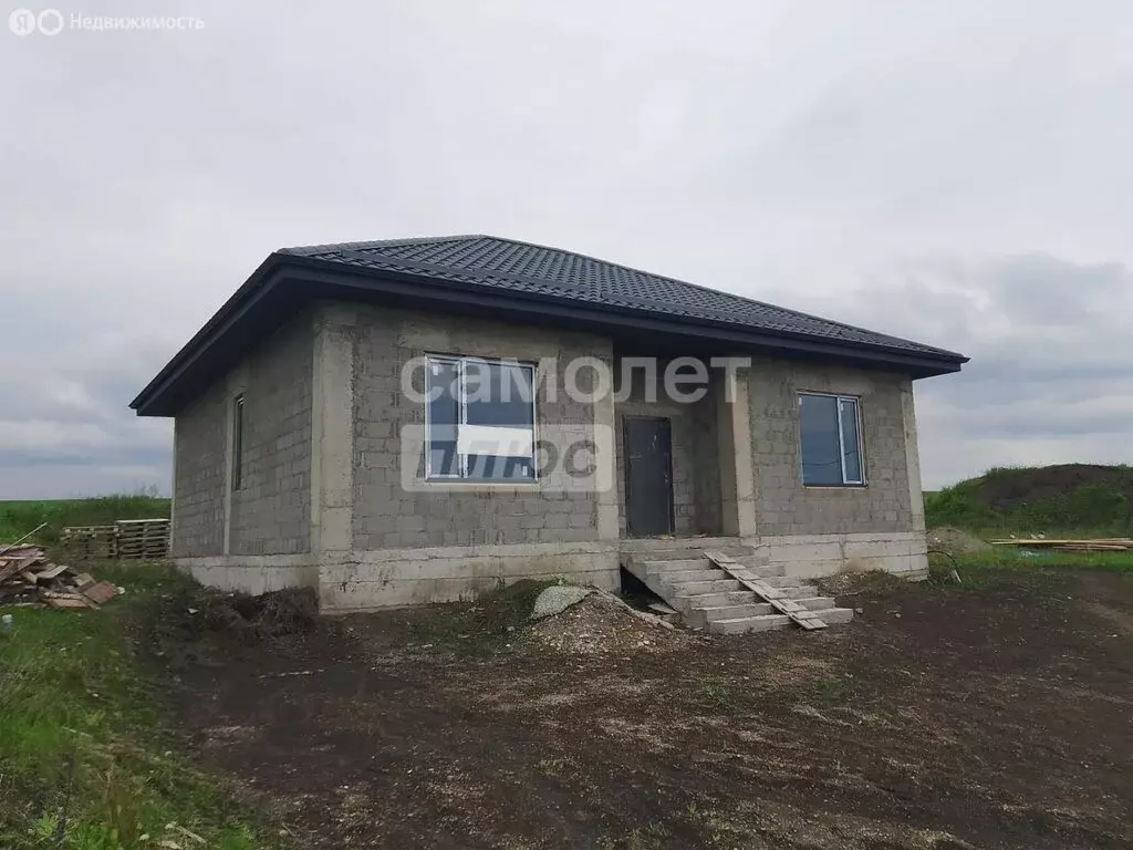 Дом в станица Ессентукская, Дубовая улица, 127 (92 м) - Фото 0