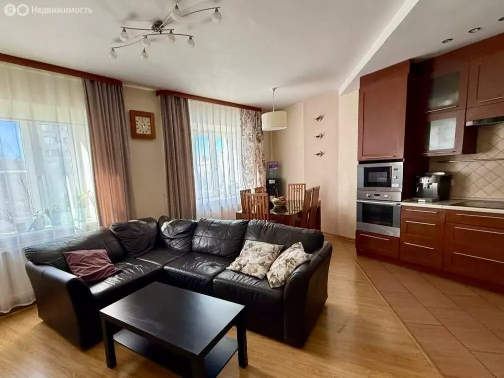 3-комнатная квартира: Санкт-Петербург, улица Беринга, 27к1 (92 м) - Фото 2