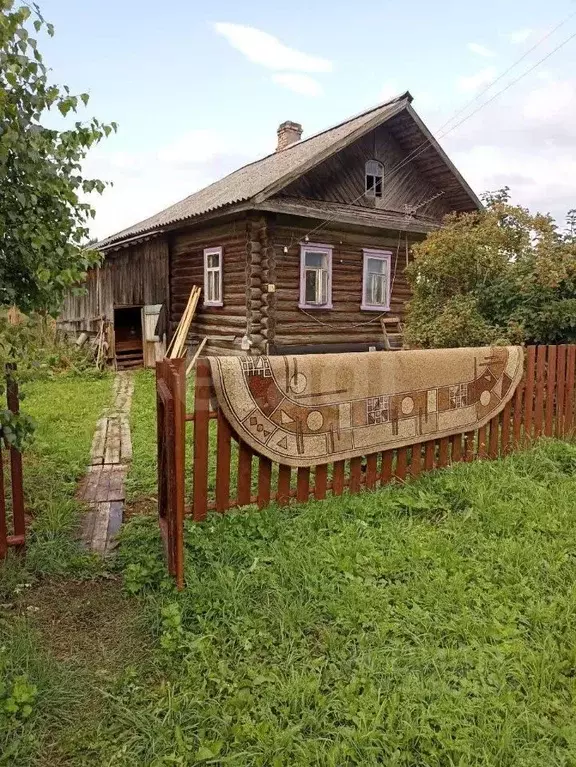 Дом в Вологодская область, Чагодощенский муниципальный округ, д. Низ  ... - Фото 1