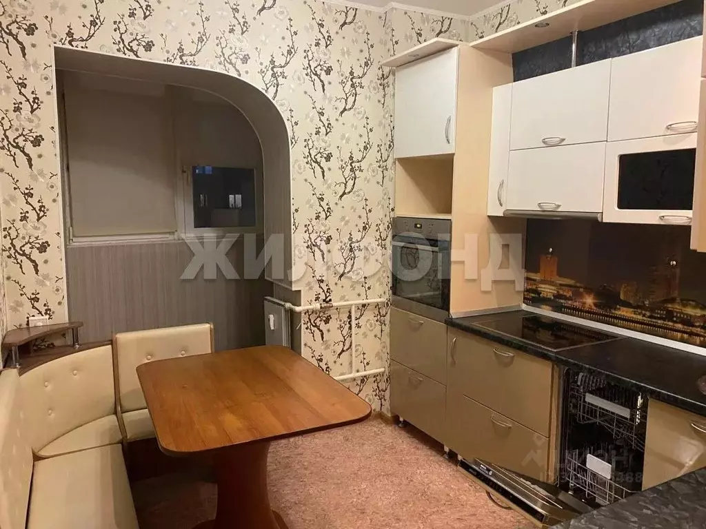 2-к кв. Ханты-Мансийский АО, Когалым Бакинская ул., 19А (50.6 м) - Фото 0