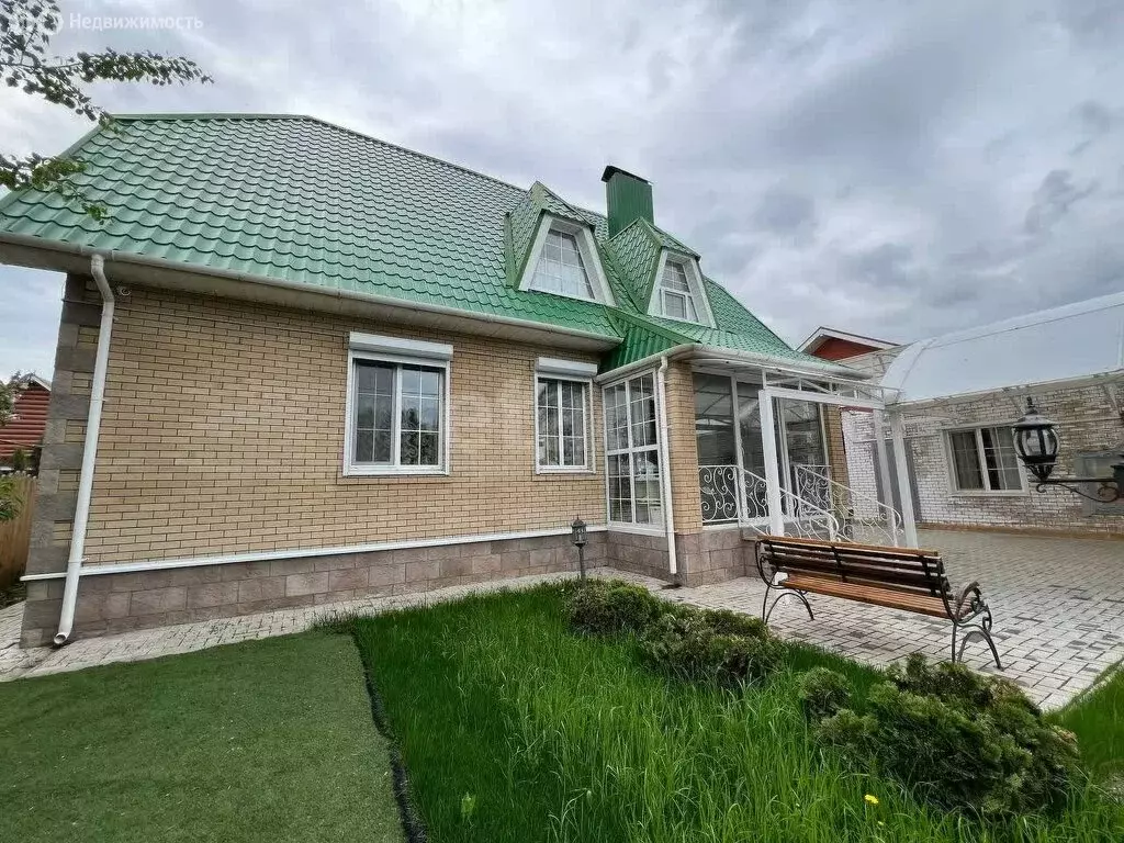 Дом в Заинск, улица Валеева (154 м) - Фото 1