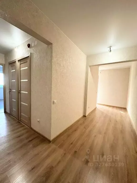 3-к кв. Псковская область, Псков Инженерная ул., 134 (84.4 м) - Фото 1