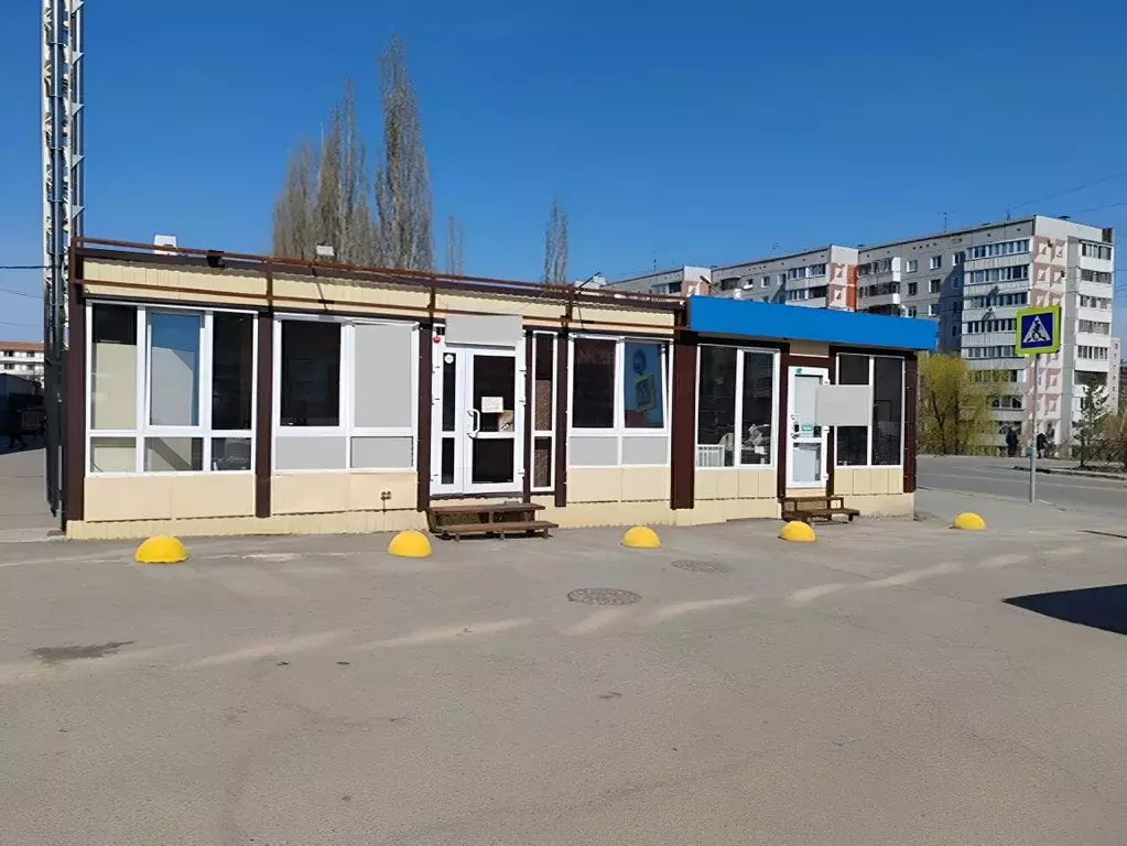 Торговая площадь в Омская область, Омск просп. Комарова, 6/1 (20 м) - Фото 0