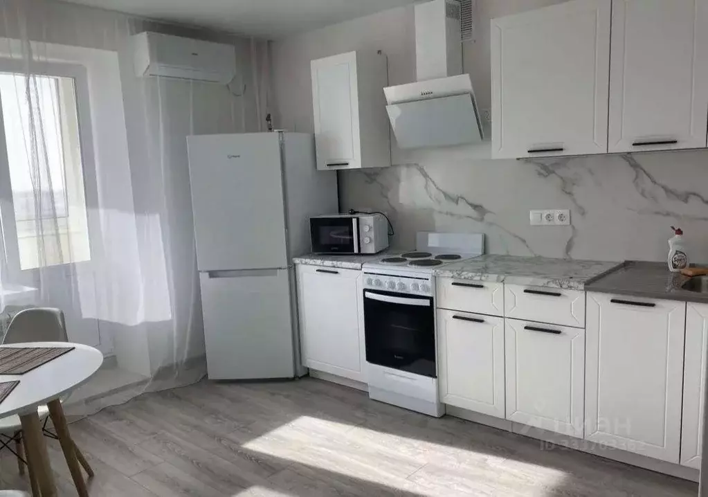 2-к кв. Самарская область, Самара просп. Масленникова, 14А (65.0 м) - Фото 1