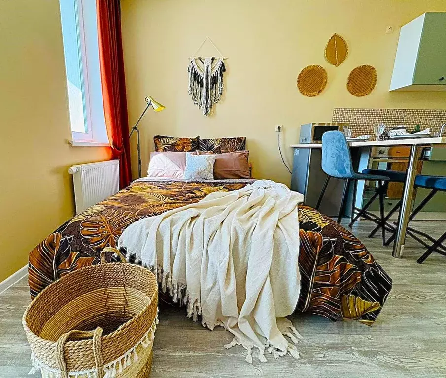 Студия Свердловская область, Екатеринбург ул. Азина, 22/7 (32.0 м) - Фото 1