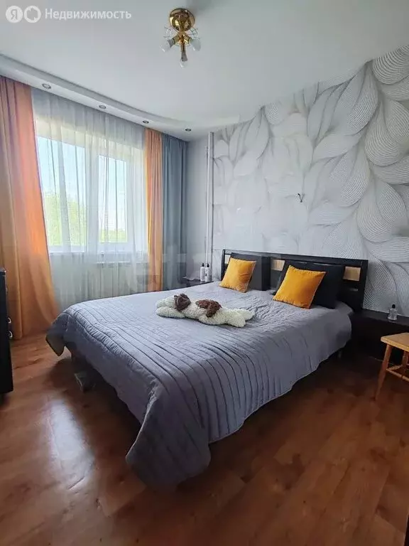4-комнатная квартира: посёлок городского типа Зеленогорский, ... - Фото 1