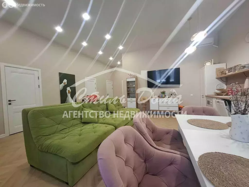 Дом в хутор Бурковский, СНТ Дубрава, улица Роз, 2Б (140 м) - Фото 1