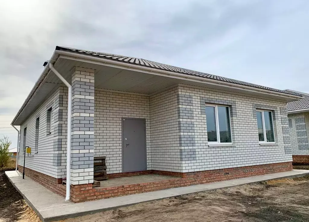 Коттедж в Саратовская область, пос. Новогусельский 14 (130 м) - Фото 1